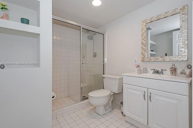 4000 N Hills Dr 29, Hollywood, FL 33021