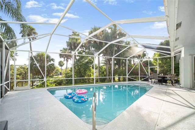 7305 E Elyse Circle, Port St. Lucie, FL 34952