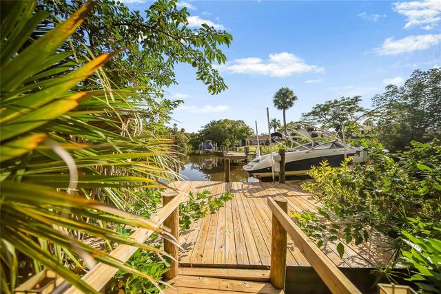 7305 E Elyse Circle, Port St. Lucie, FL 34952