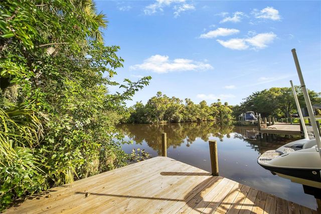 7305 E Elyse Circle, Port St. Lucie, FL 34952