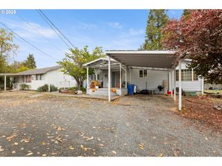 2414 BROCKWAY Rd, Winston, OR 97496
