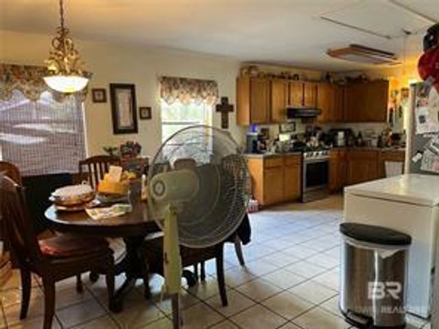 4927 Rainbow Circle, Eight Mile, AL 36613