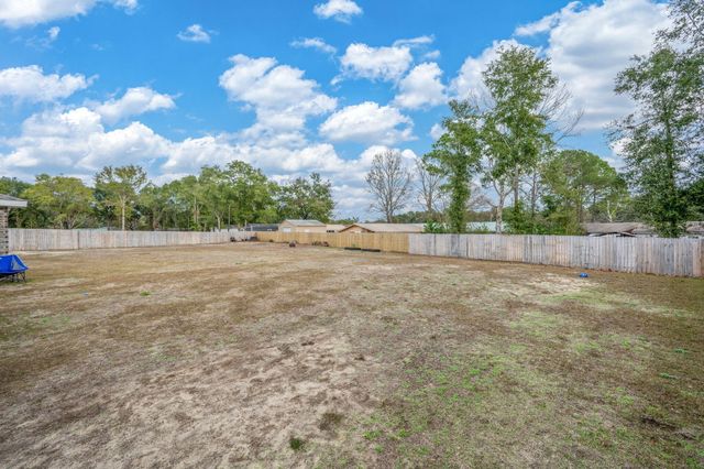 5370 Wyndell Circle, Crestview, FL 32539