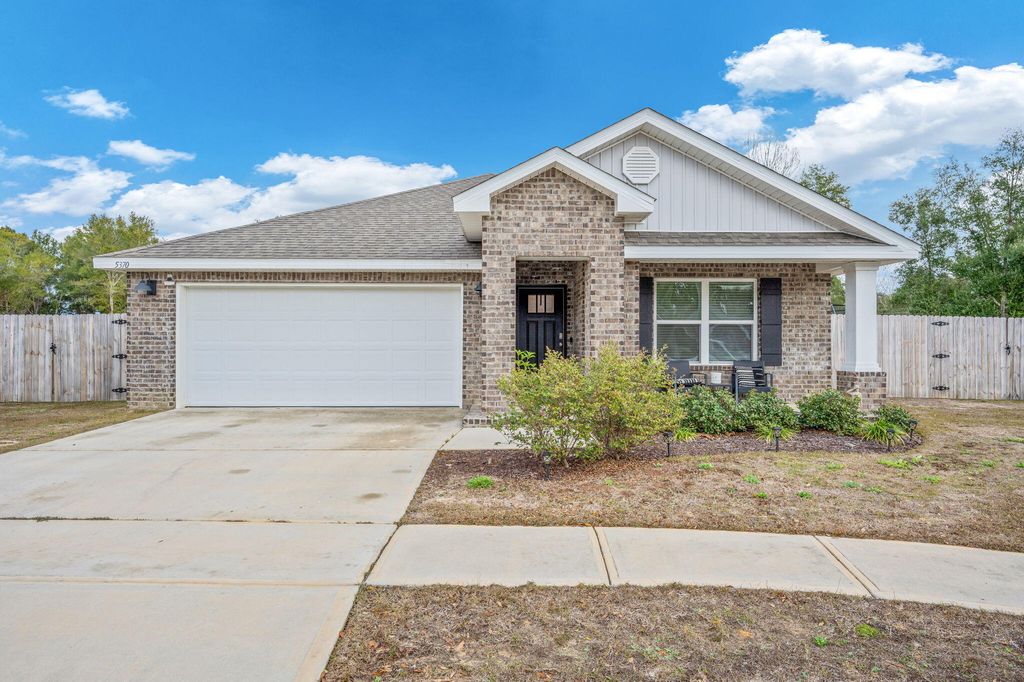 5370 Wyndell Circle, Crestview, FL 32539