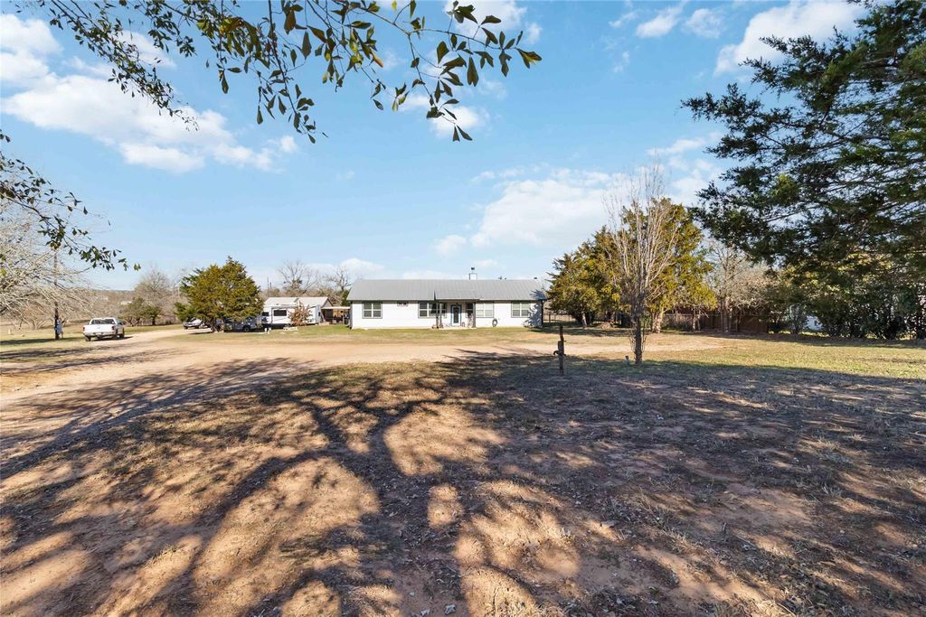 3870 S SH 304, Rosanky, TX 78953