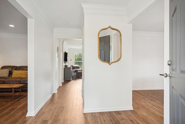 25235 W Hermosa Avenue, Wauconda, IL 60084