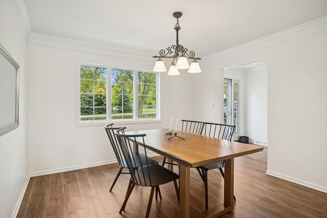 25235 W Hermosa Avenue, Wauconda, IL 60084