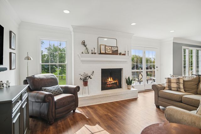 25235 W Hermosa Avenue, Wauconda, IL 60084