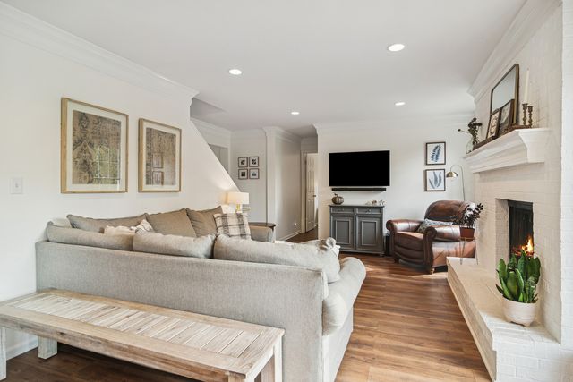 25235 W Hermosa Avenue, Wauconda, IL 60084