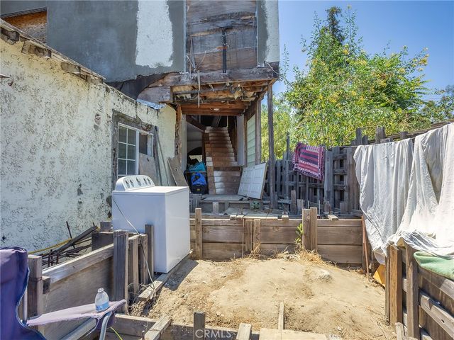 4463 Bellflower Avenue, West Toluca Lake, CA 91602