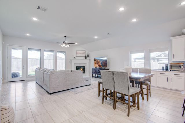 4002 Maple Glen Drive, Fulshear, TX 77441