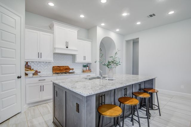 4002 Maple Glen Drive, Fulshear, TX 77441