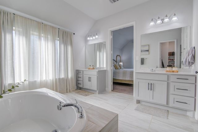 4002 Maple Glen Drive, Fulshear, TX 77441