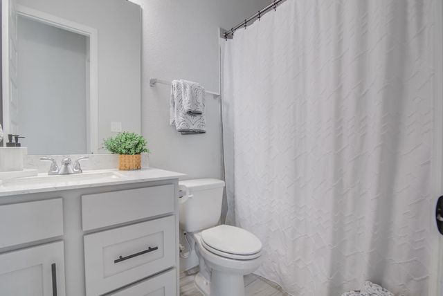 4002 Maple Glen Drive, Fulshear, TX 77441