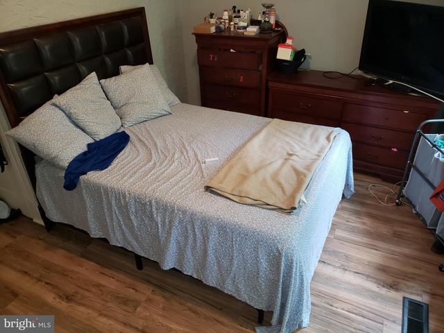 39 EDGEMERE AVE, Trenton, NJ 08618