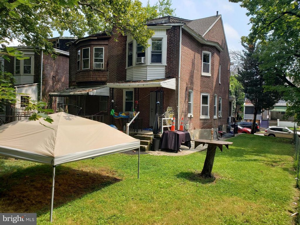 39 EDGEMERE AVE, Trenton, NJ 08618
