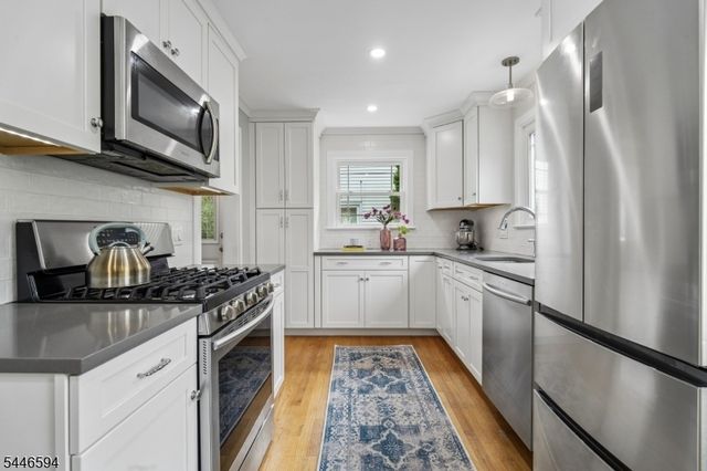60 Haines Dr, Bloomfield Twp., NJ 07003