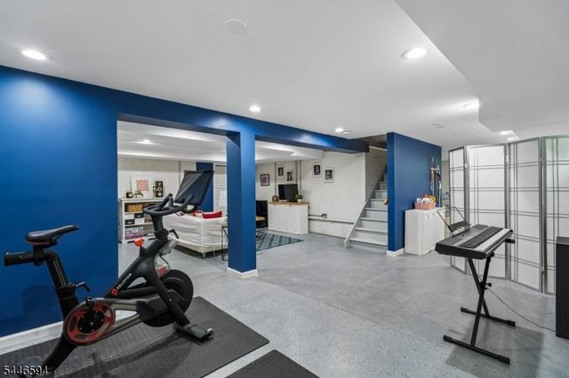 60 Haines Dr, Bloomfield Twp., NJ 07003