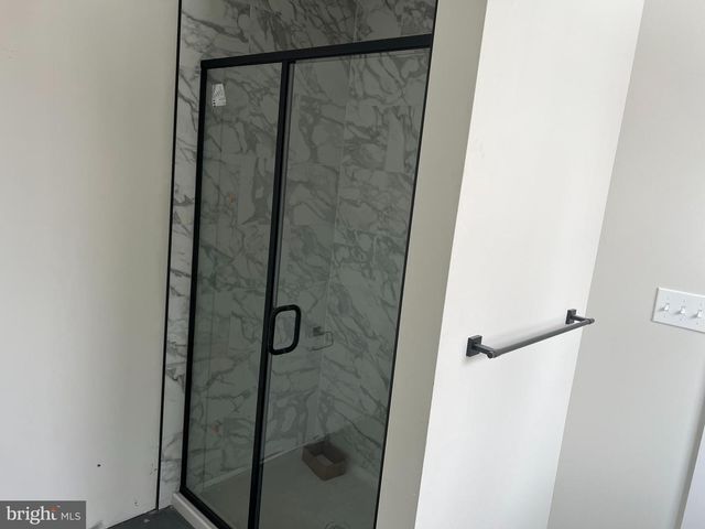 51 W CLYMER AVE, Sellersville, PA 18960