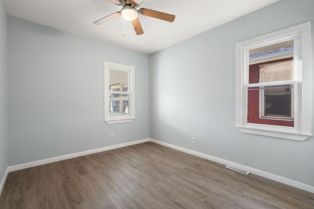 824 Johnson Street, Gary, IN 46402