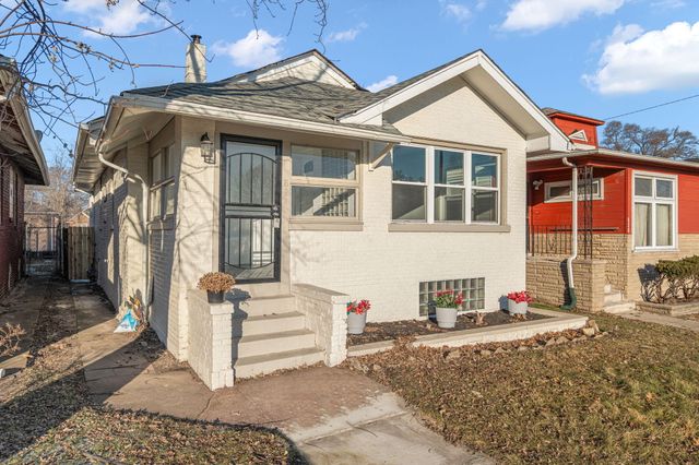 824 Johnson Street, Gary, IN 46402