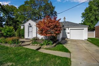 22 Grant Street, Lancaster, NY 14086