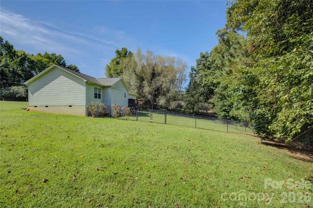 170 State Park Road, Troutman, NC 28166