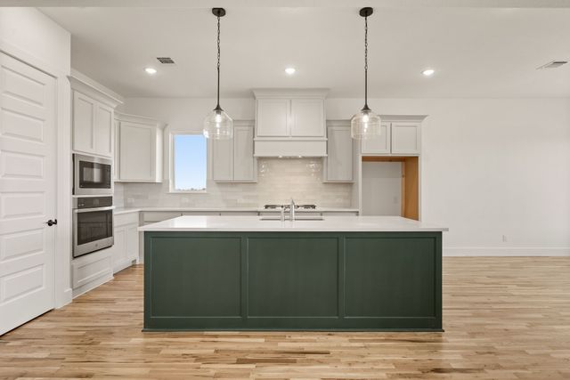 116 Evanston Court, New Fairview, TX 76078