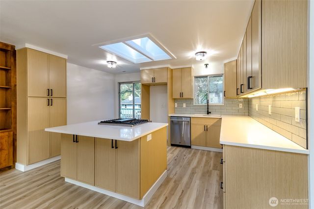 2714 Dundee Place NW, Olympia, WA 98502