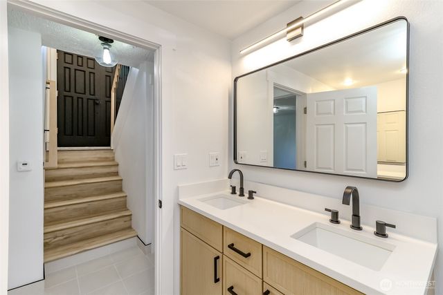 2714 Dundee Place NW, Olympia, WA 98502