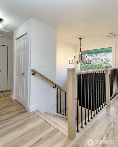 2714 Dundee Place NW, Olympia, WA 98502