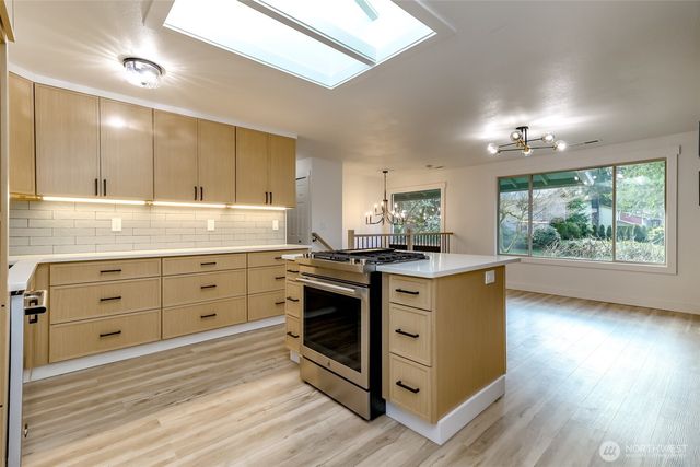 2714 Dundee Place NW, Olympia, WA 98502