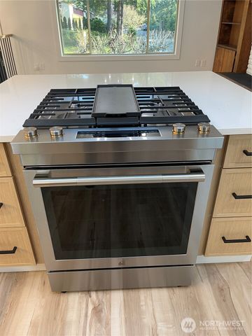 2714 Dundee Place NW, Olympia, WA 98502