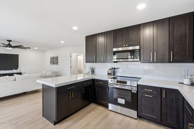 3360 W SANTA CRUZ Avenue, San Tan Valley, AZ 85144