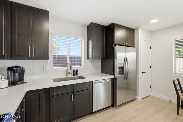 3360 W SANTA CRUZ Avenue, San Tan Valley, AZ 85144
