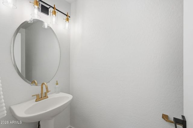 3360 W SANTA CRUZ Avenue, San Tan Valley, AZ 85144