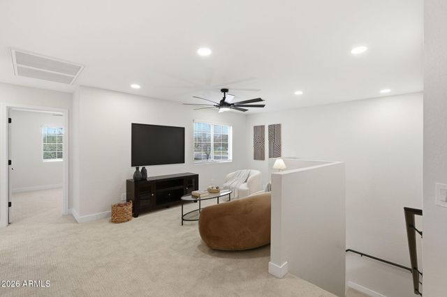 3360 W SANTA CRUZ Avenue, San Tan Valley, AZ 85144