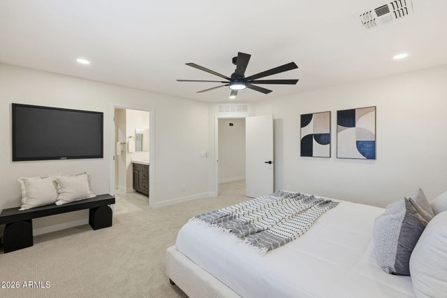 3360 W SANTA CRUZ Avenue, San Tan Valley, AZ 85144