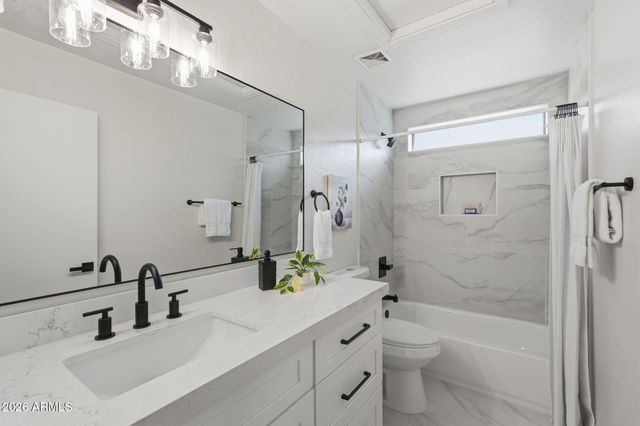 3360 W SANTA CRUZ Avenue, San Tan Valley, AZ 85144