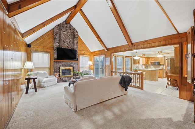 8003 Mullen Road, Lenexa, KS 66215