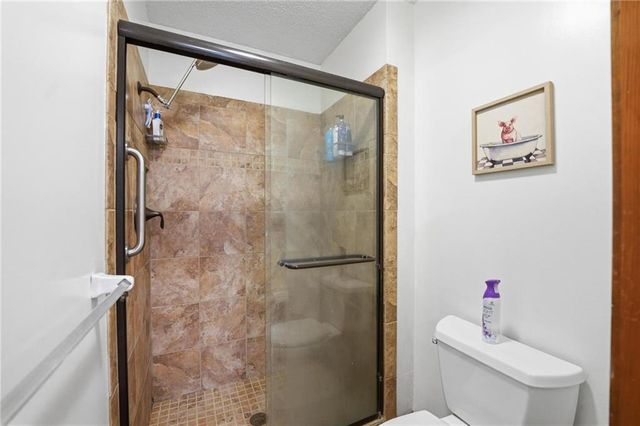 8003 Mullen Road, Lenexa, KS 66215