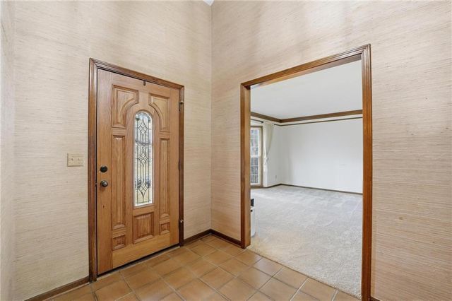 8003 Mullen Road, Lenexa, KS 66215