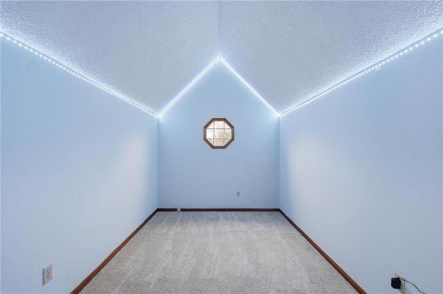 8003 Mullen Road, Lenexa, KS 66215