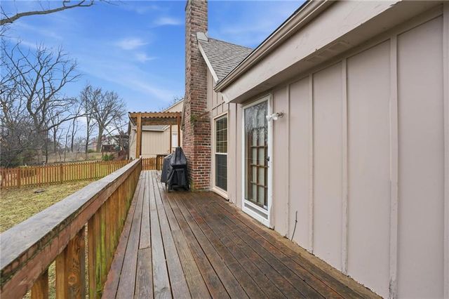 8003 Mullen Road, Lenexa, KS 66215