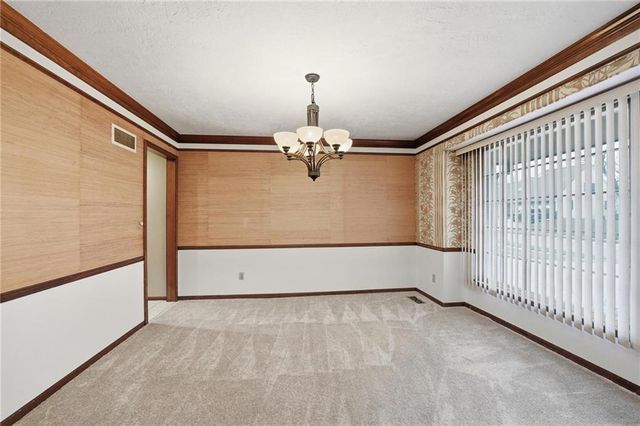 8003 Mullen Road, Lenexa, KS 66215