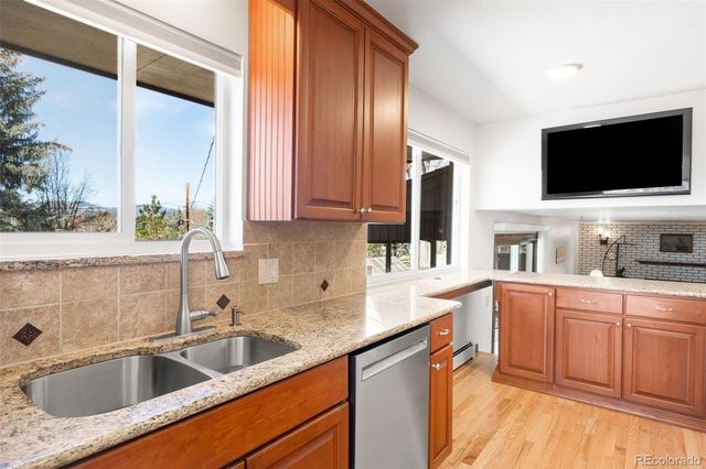 6823 Garland Street, Arvada, CO 80004