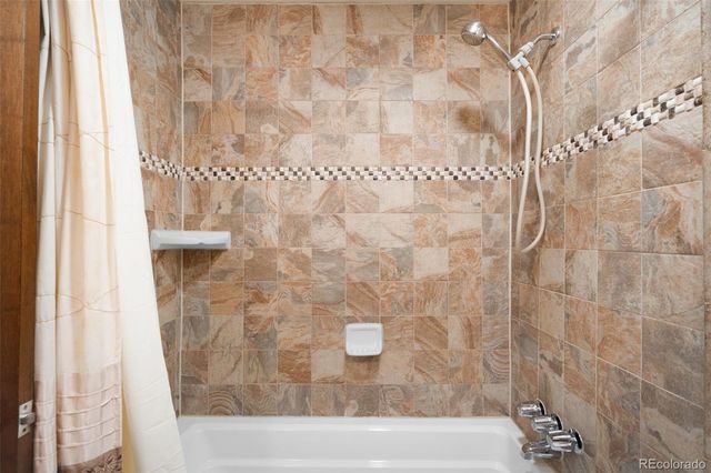 6823 Garland Street, Arvada, CO 80004