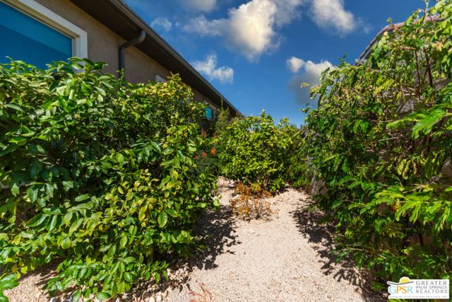 13 Chablis, Rancho Mirage, CA 92270