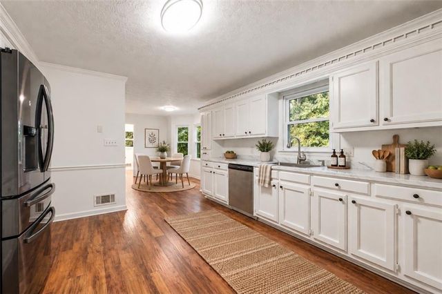 1181 Steeple Run, Lawrenceville, GA 30043