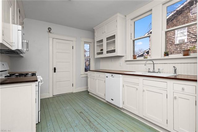 21 Linden AVE, Portsmouth, VA 23704